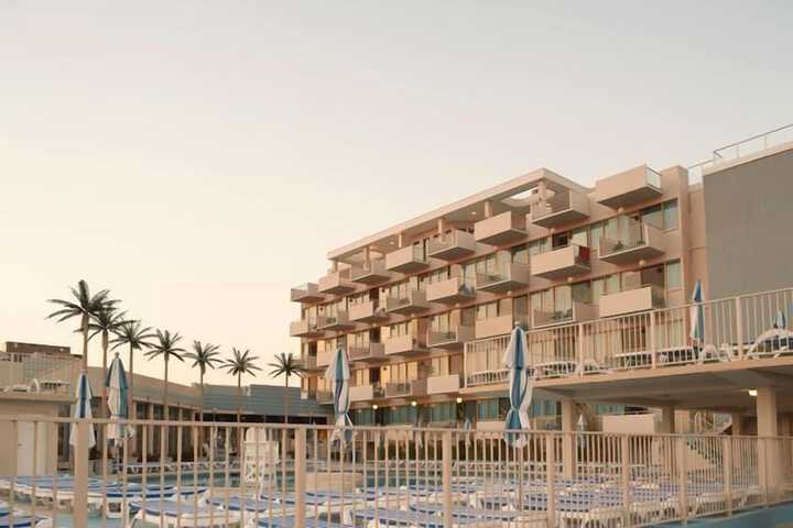 Hotel 3 of 70