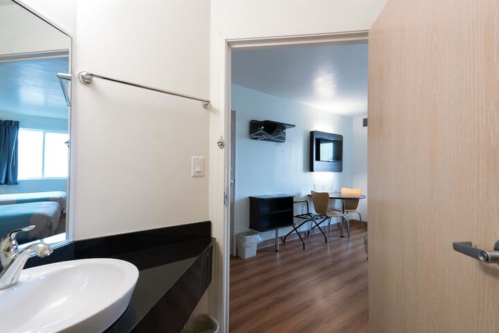 Room 12 of 47