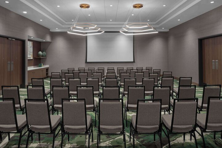 Embassy Suites by Hilton Madison Downtown