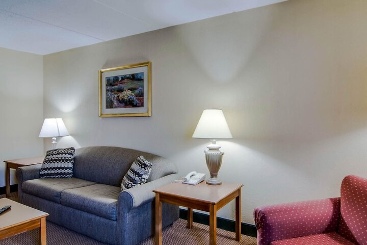Room 21 of 35