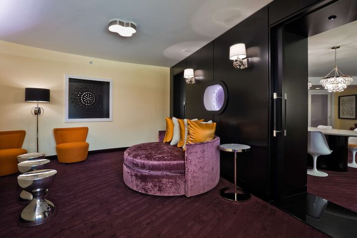 Room 57 of 108