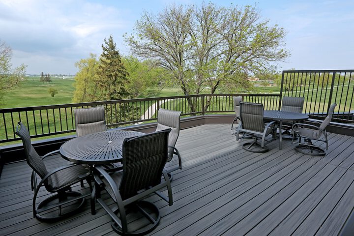 Holiday Inn & Suites Sioux Falls - Airport by IHG