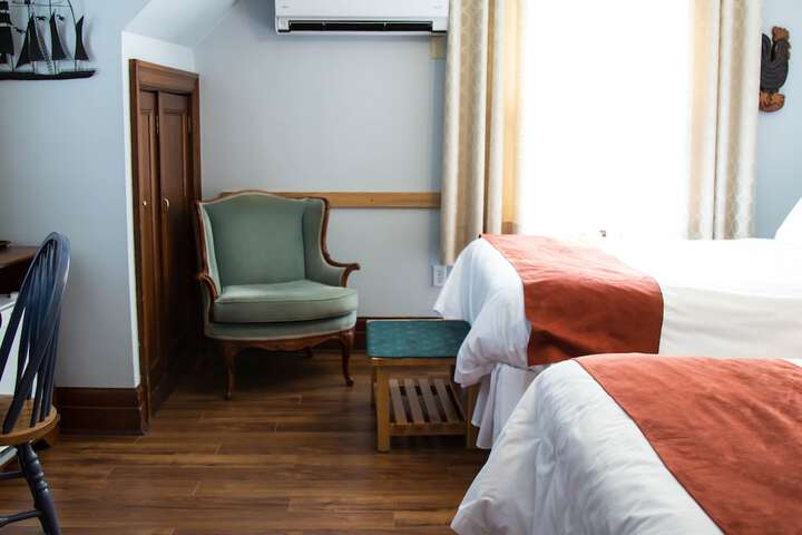 Room 116 of 183
