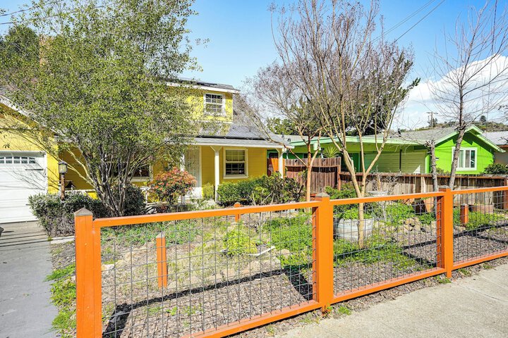 Bay Area Apt w / Patio: Near Parks & Hiking!