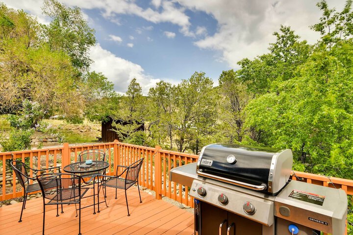 Buena Vista Retreat: Steps To Arkansas River!
