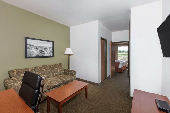 Room 32 of 86