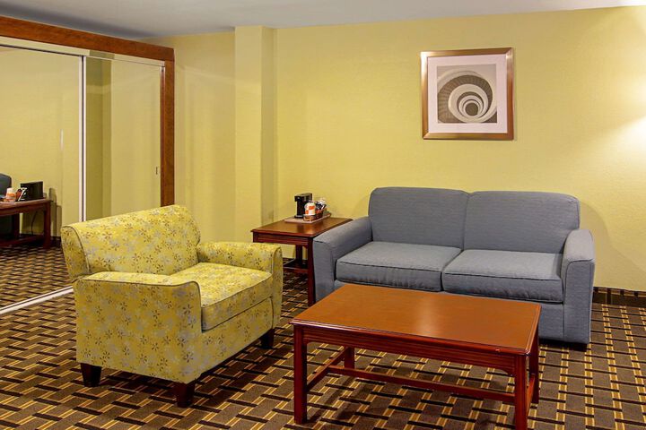 Room 17 of 42