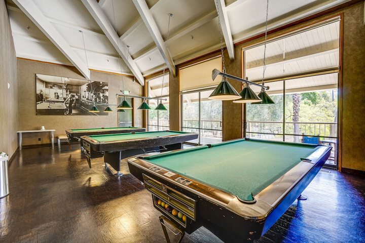 Tranquil Walnut Creek Condo w / Community Amenities