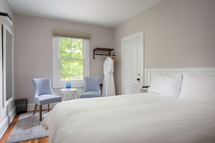 Room 40 of 69