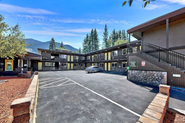 Hotel 3 of 56