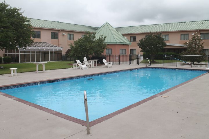 Pool 3 of 25