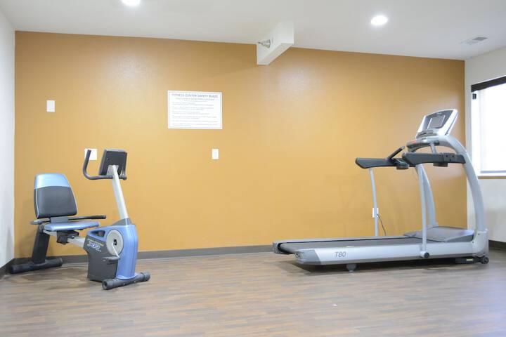 MainStay Suites Dubuque at Hwy 20