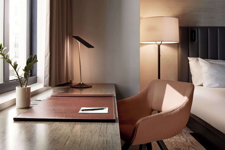 THesis Hotel Miami Coral Gables Curio Collection by Hilton