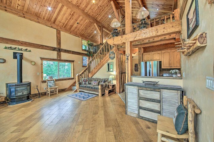 Private Deck & Mtn Views: Family Getaway in Eureka
