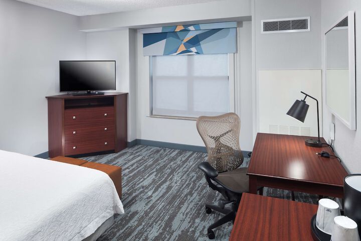Room 17 of 42