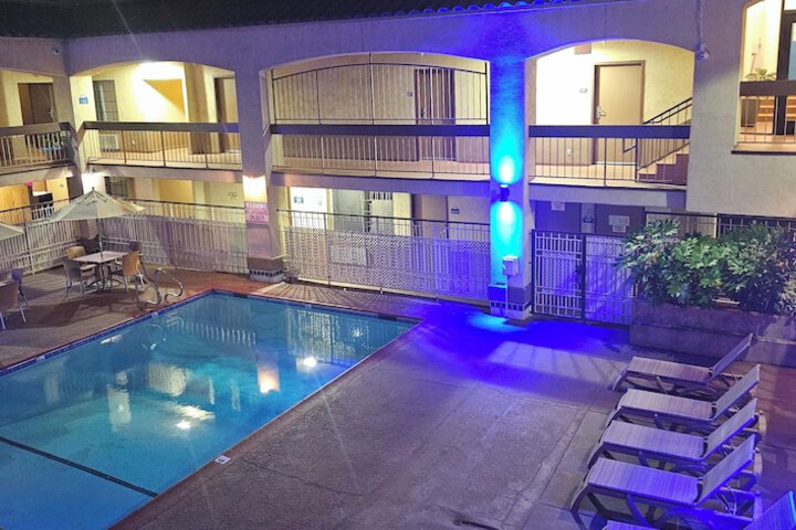 Pool 20 of 49