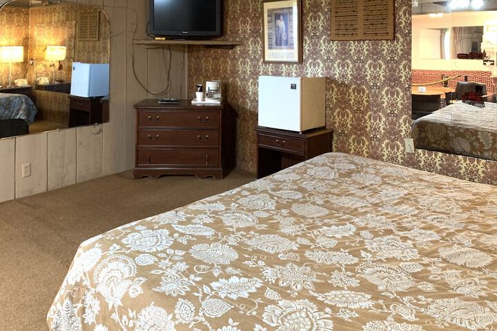 Room 270 of 334