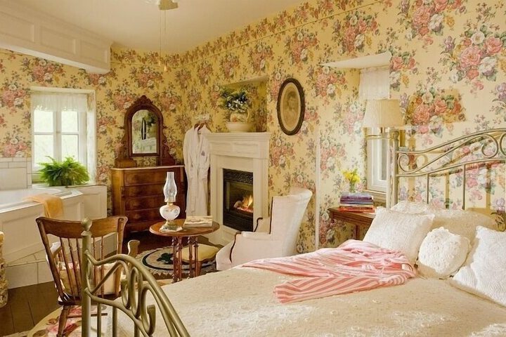 Garth Woodside Mansion B & B