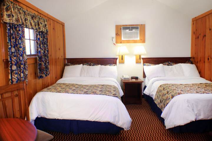 Room 9 of 33