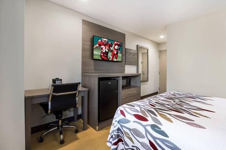 Room 28 of 34