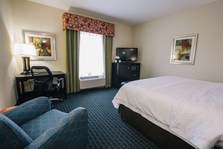 Hampton Inn & Suites Effingham