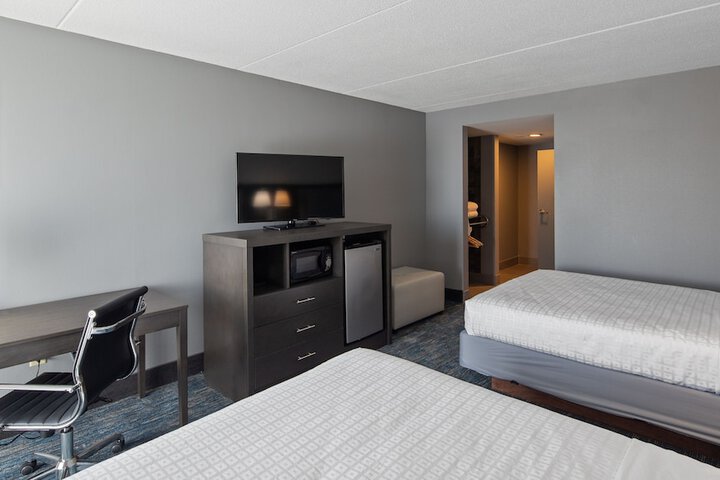 Room 9 of 40