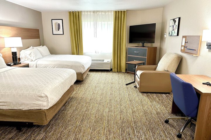 Room 12 of 32