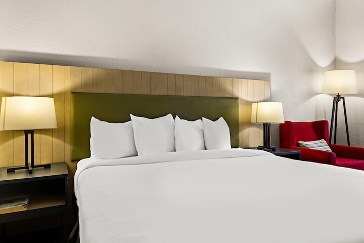 Country Inn & Suites by Radisson Hinesville, GA