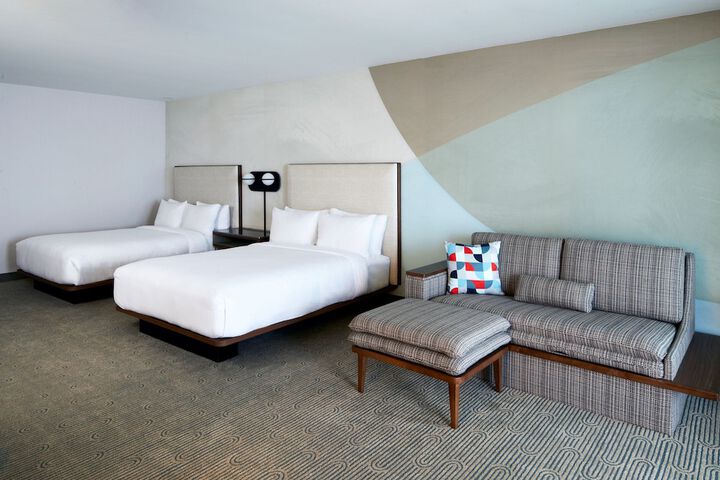 Room 16 of 49