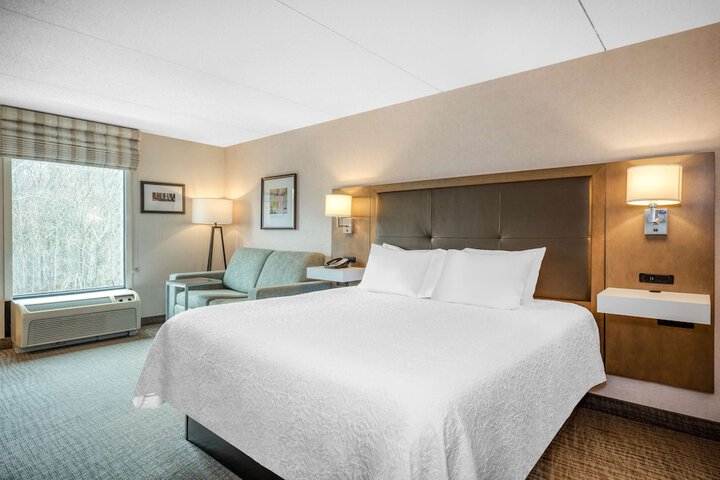 Room 34 of 46