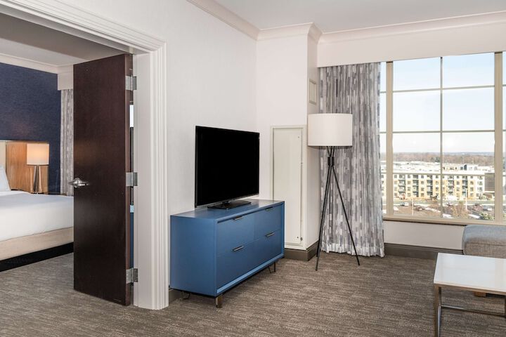 Hilton Columbus / Polaris
