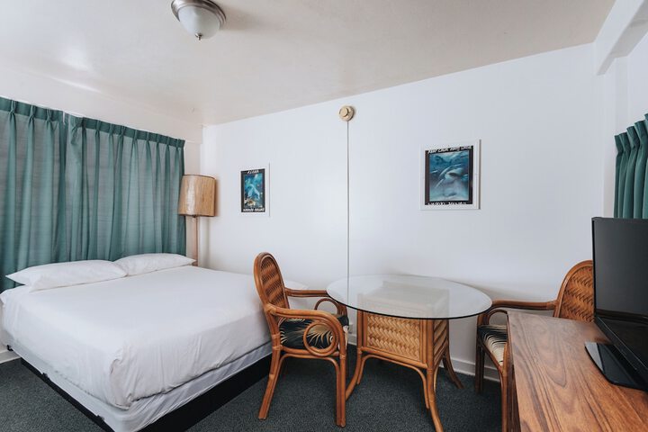 Room 42 of 90