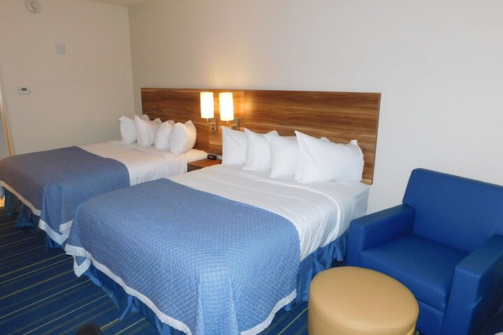 Room 28 of 47