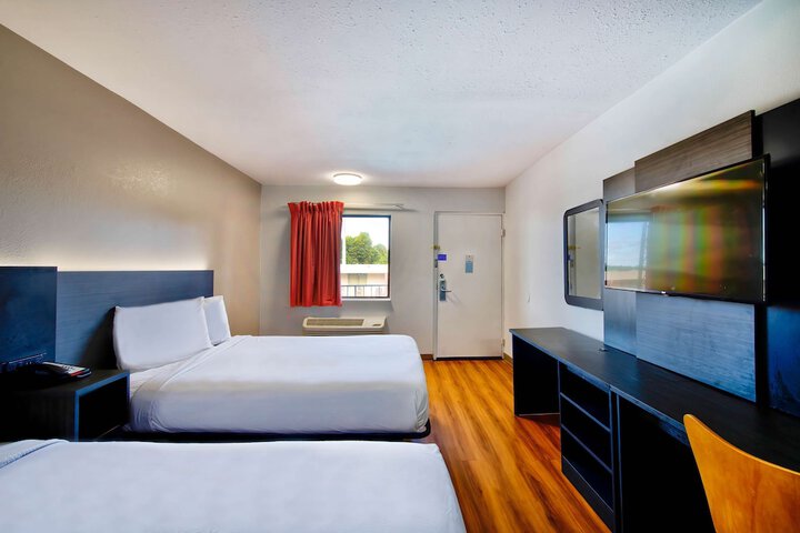 Room 21 of 25