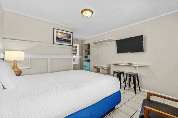 Room 29 of 65