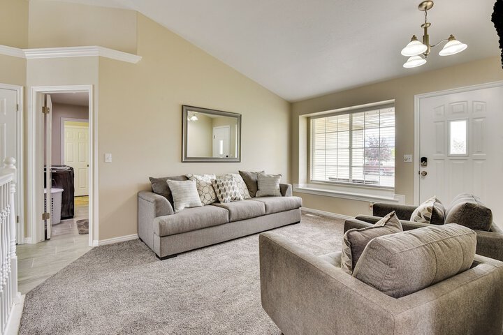 Family-friendly Clearfield Home w / Hot Tub!