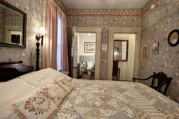 Room 36 of 46