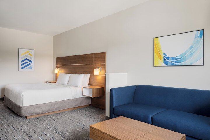 Holiday Inn Express & Suites Victoria - Colwood