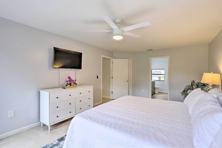 Charming Palm Bay Retreat w / Spacious Yard!