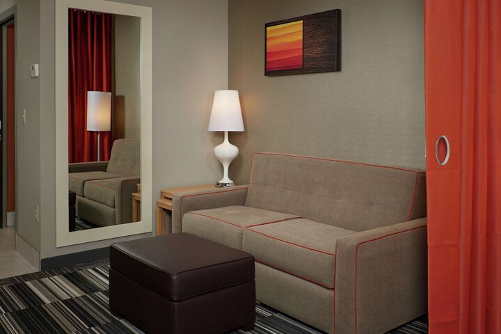 Room 18 of 34