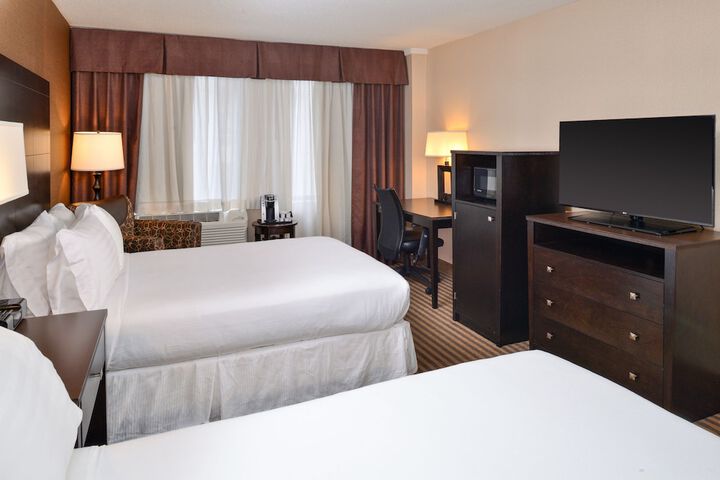 Room 10 of 21