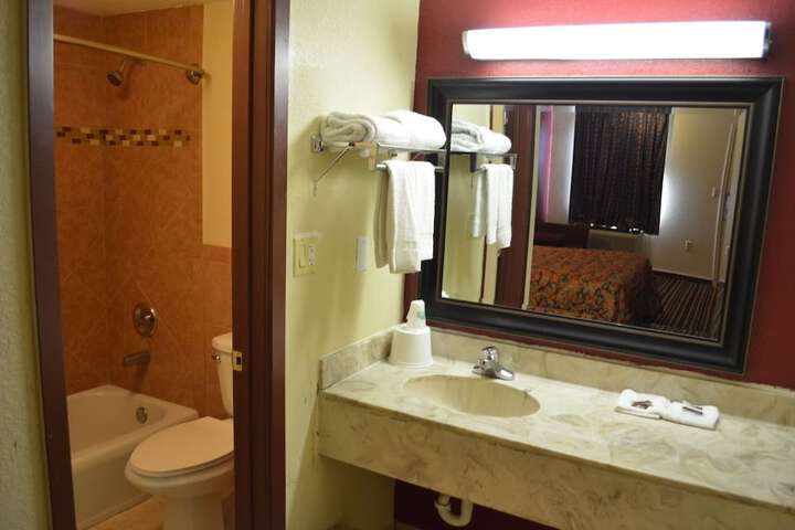 Royal Inn