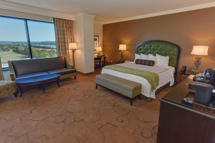 Room 15 of 26