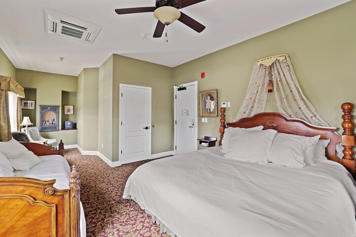 Room 25 of 55