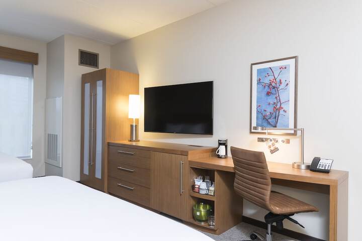 Room 14 of 39