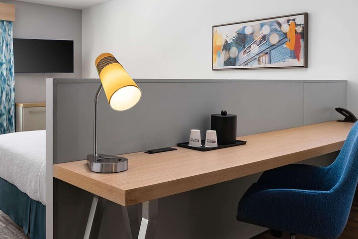 Room 35 of 66