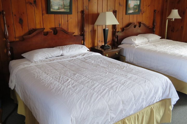 Room 4 of 17