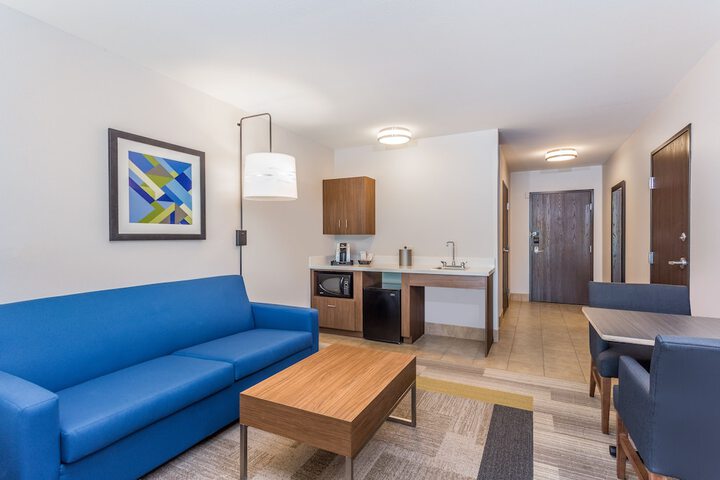Room 16 of 42