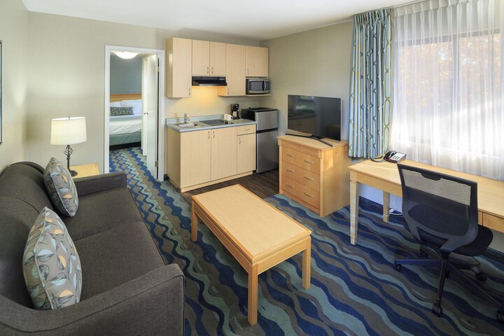 Room 43 of 85