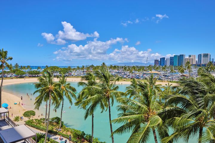 Hilton Hawaiian Village Waikiki Beach Resort